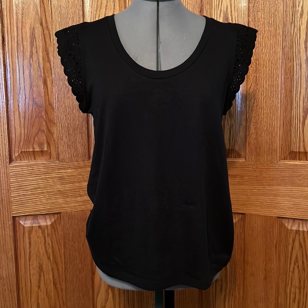 Loft, black lace sleeve tee, Sz med, NWOT